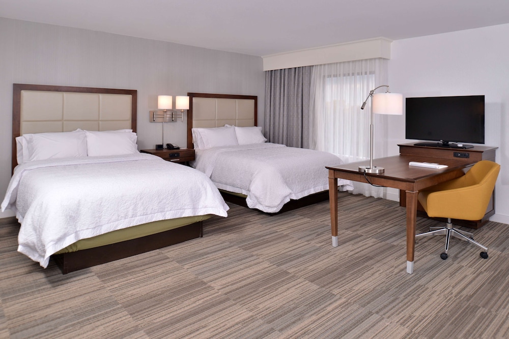 Hampton Inn & Suites Ann Arbor West - photo 8