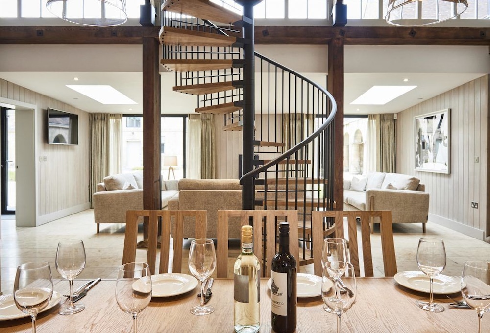 Chesters Stables — 4-Star Luxury Hotel in Hexham, United Kingdom