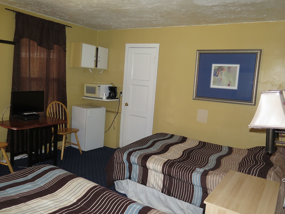 Pillow Talk Motel - photo 8