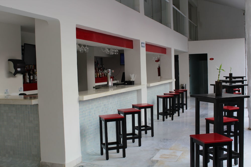 Hotel Bar