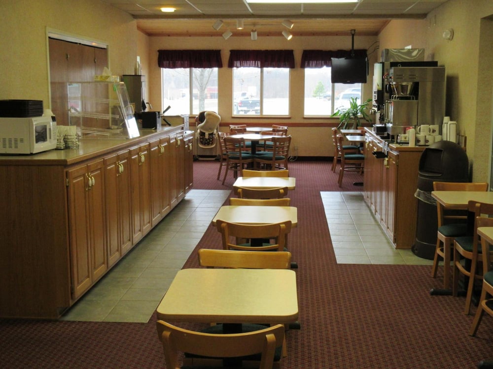 Parkfield Inn - photo 35