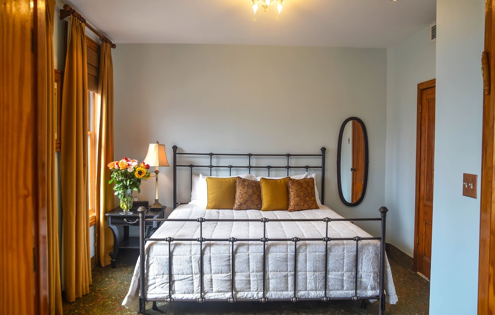 Blue Moon Boutique Hotel - photo 11