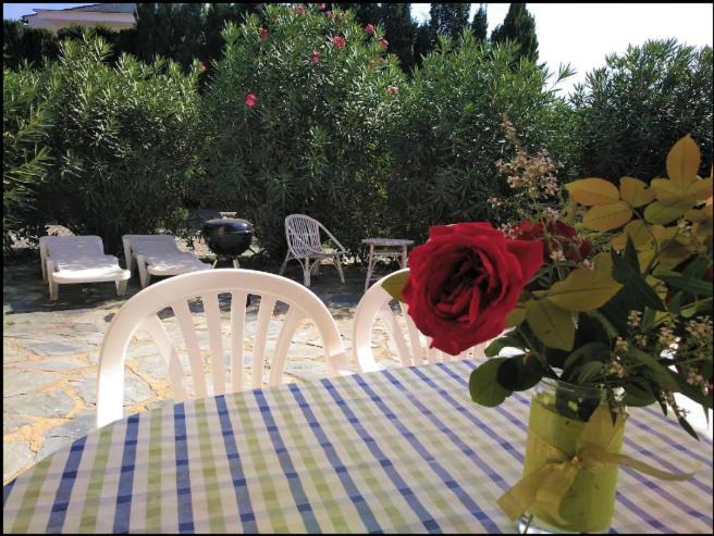 Casita Con Patio Cerca Del Mar in L'escala, Spain