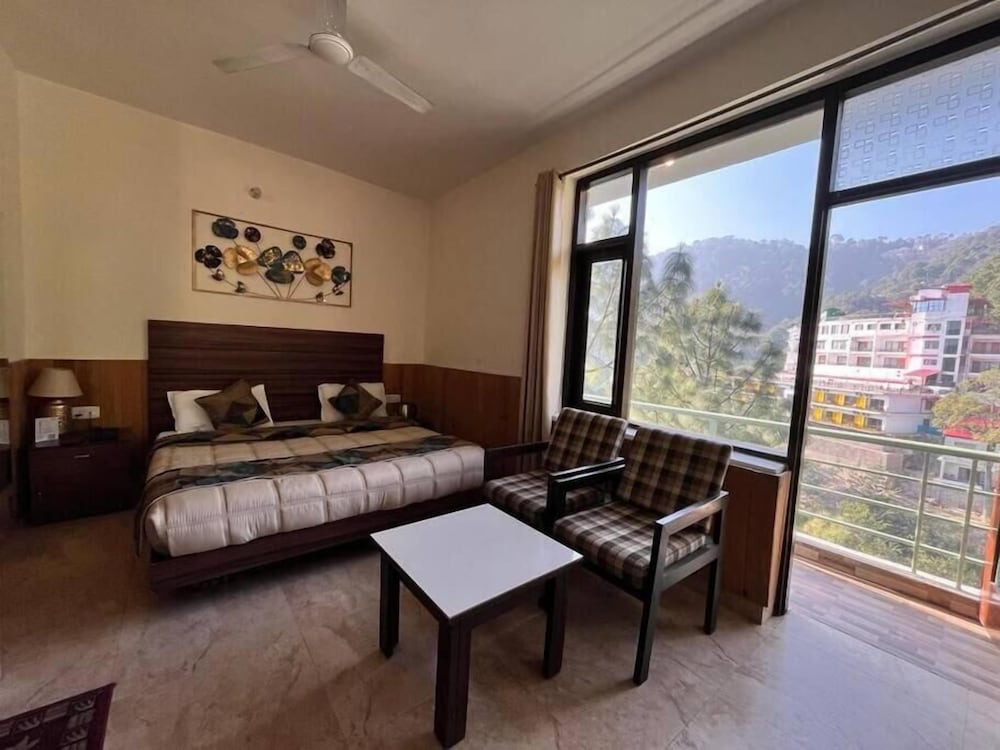 Hotel Hadley Inn — Kasauli — photo 2