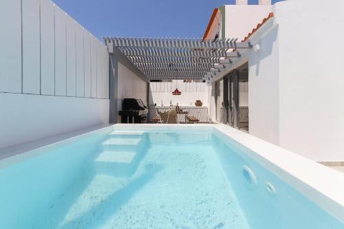 Casa Alegra — 4-Star Luxury Hotel in Alcacer Do Sal, Portugal