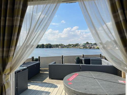 Lake View with Private Hot Tub at Tattershall Lakes in Lincoln, United Kingdom