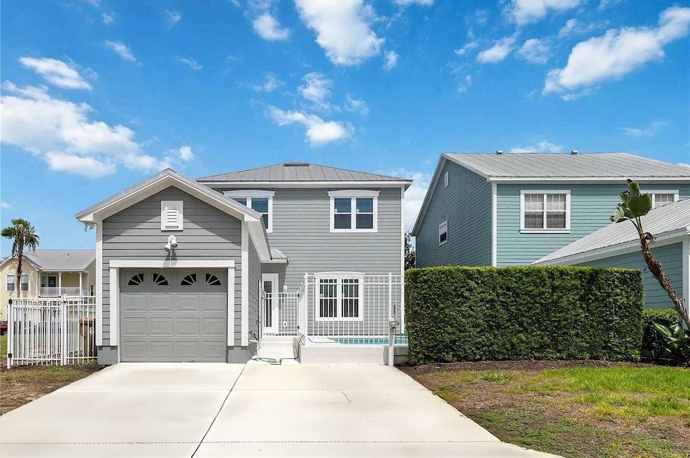 Gorgeous 4Bd Close to Disney With Spa at Reunion Resort 1552 - photo 4