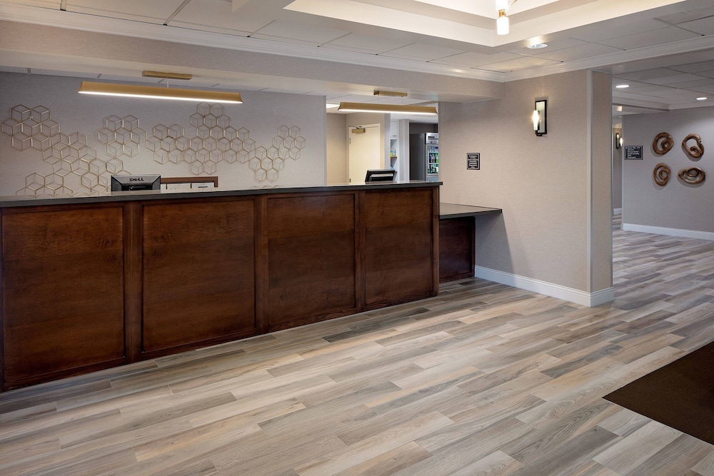 Residence Inn by Marriott Tysons - photo 3