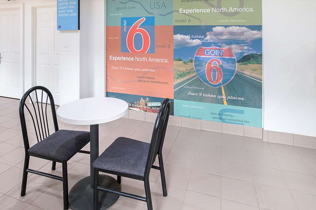 Motel 6 Grand Prairie TX Near Six Flags Drive - photo 24