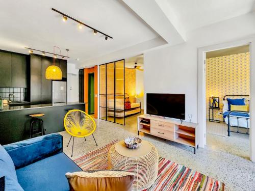 Chic Urban Apartment Prime Cape Town Location