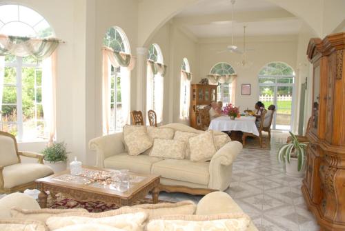 Zamaca' Bed and Breakfast — 4-Star Luxury Hotel in Micoud, Saint Lucia