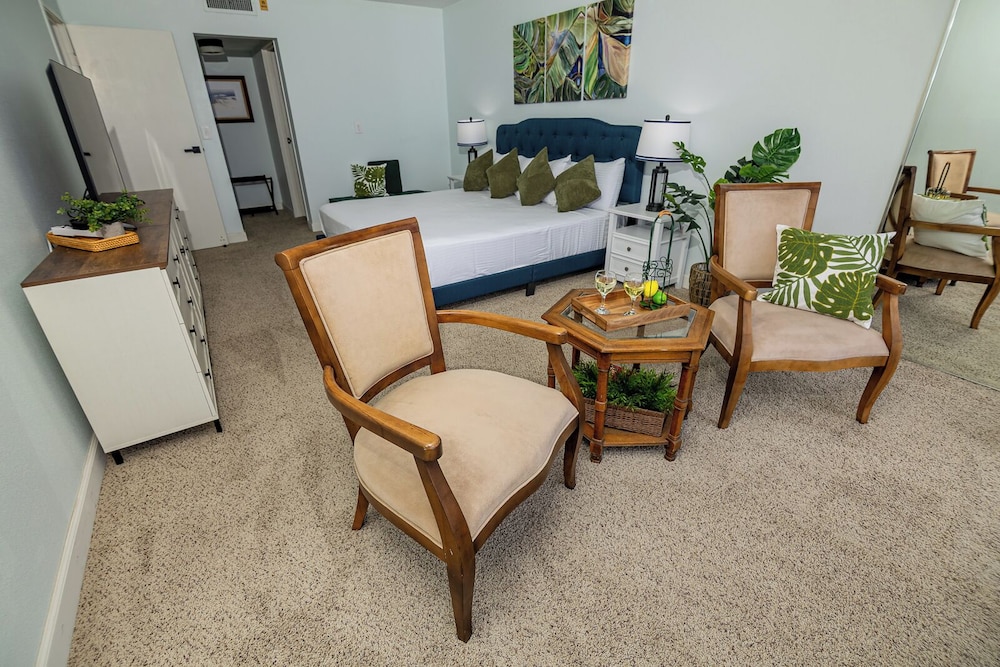 Capri Beach Accommodations - photo 25