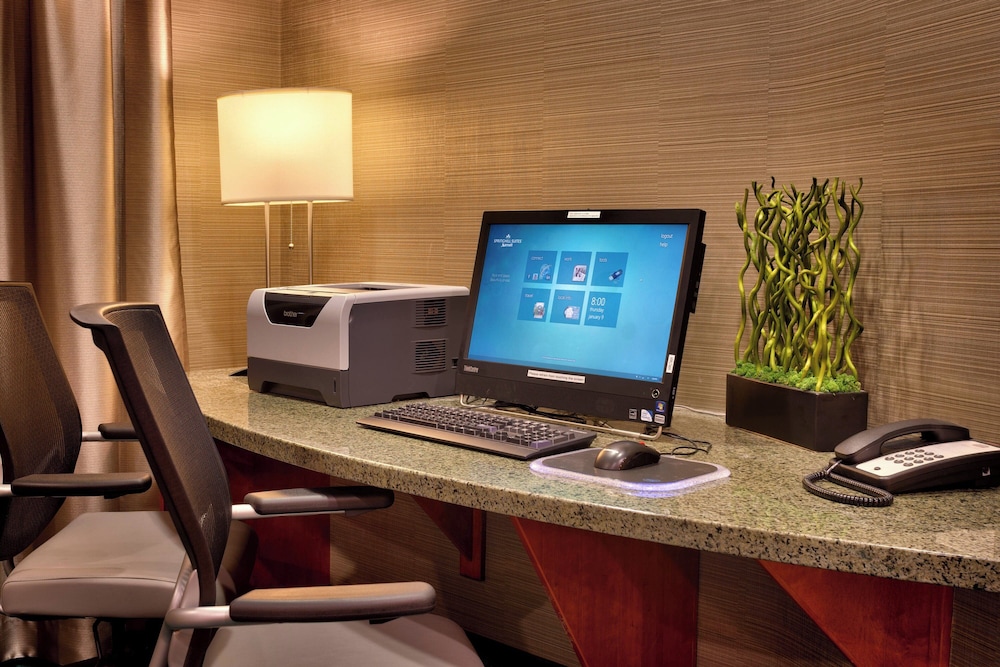 SpringHill Suites by Marriott Cedar City - photo 10