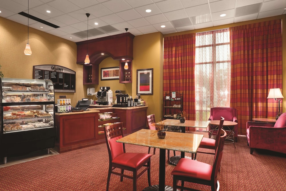 Embassy Suites by Hilton E Peoria Riverfront Conf Center - photo 32