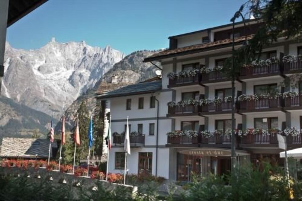 Cresta Et Duc Hotel in Courmayeur, Italy