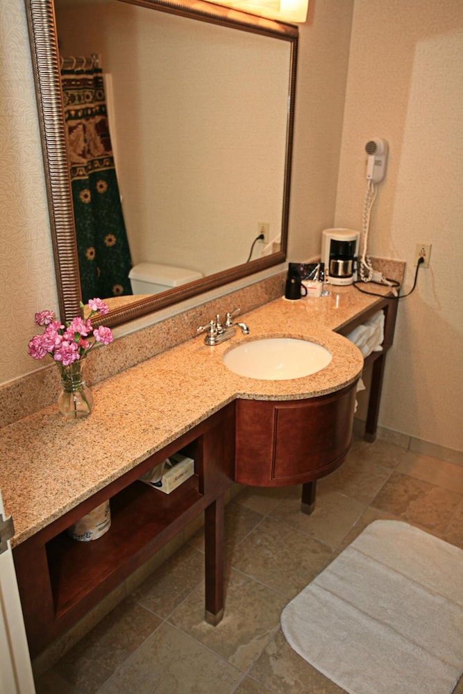 Sturbridge Host Hotel & Conference Center - photo 14