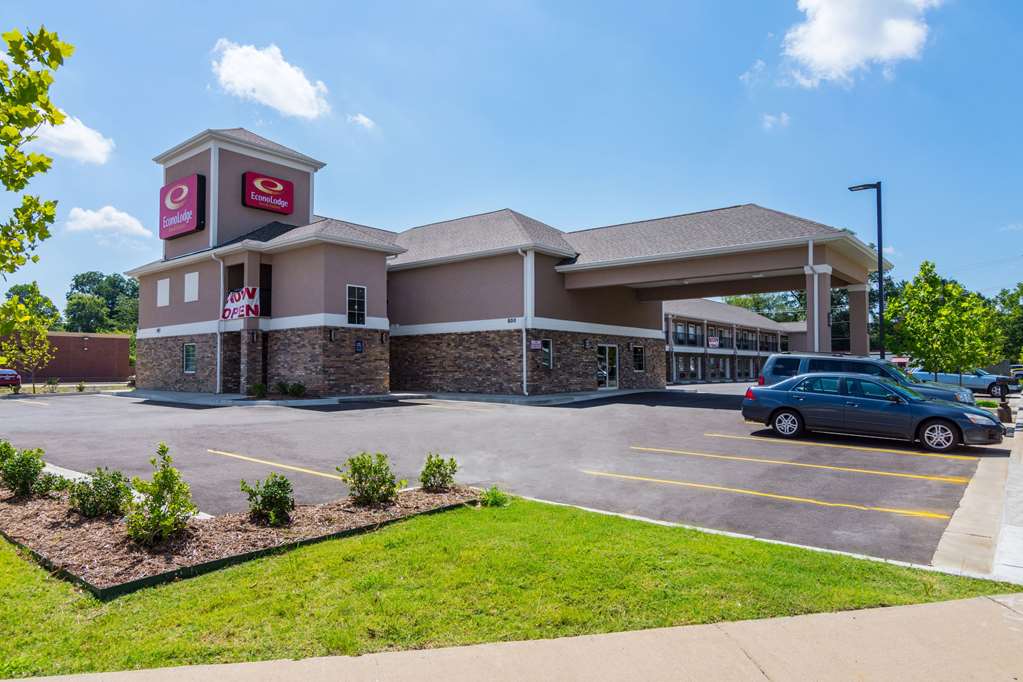 Econo Lodge Inn & Suites North Little Rock near Riverfront - featured photo