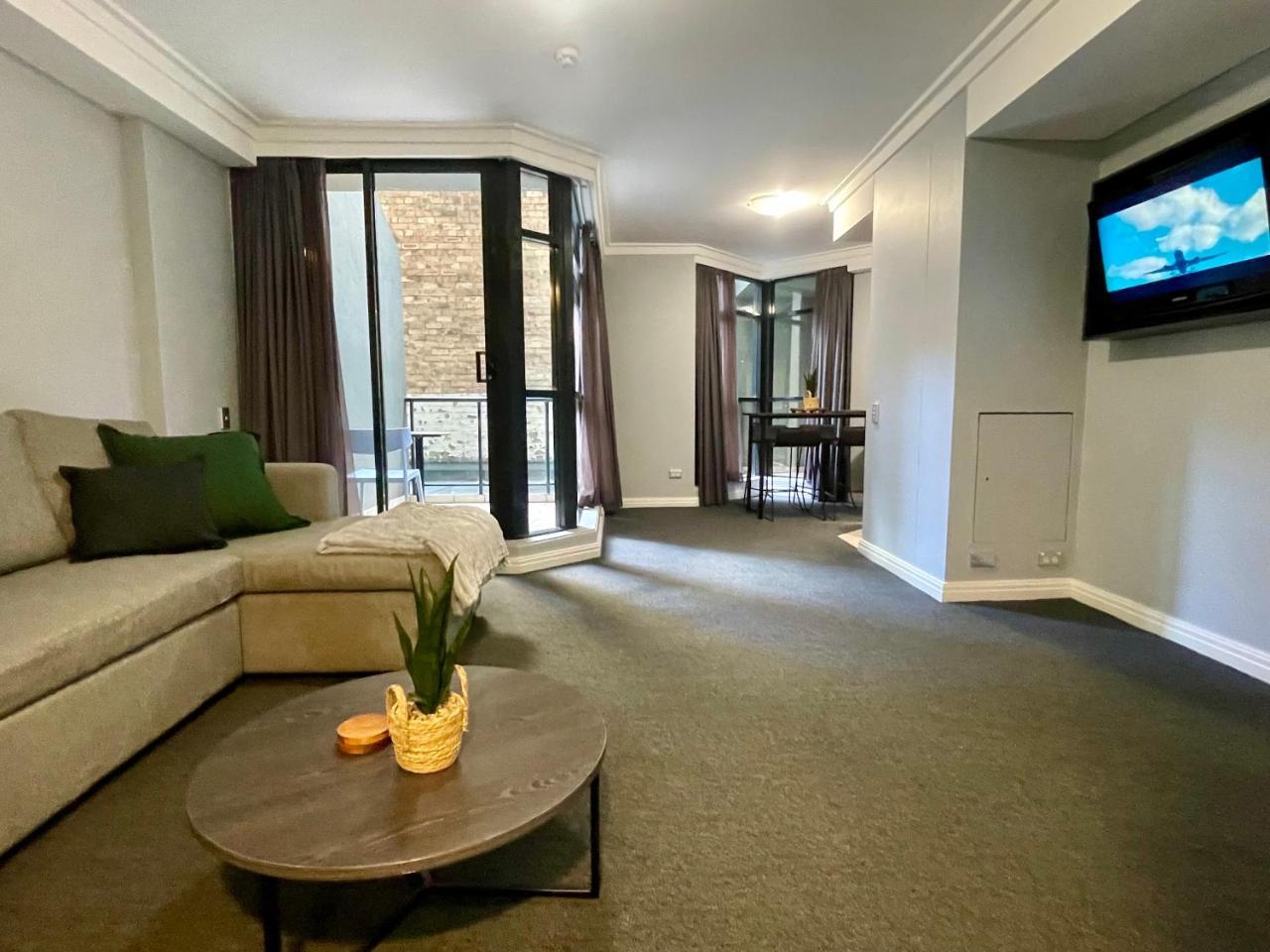 Sydney City Getaway 1 Bdrm Apt 2 Bathrms Sleeps 4 — 4-Star Luxury Hotel in Sydney, Australia
