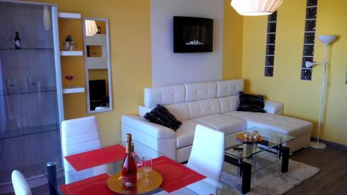 Apartment with ocean view — 4-Star Luxury Hotel in Adeje, Spain