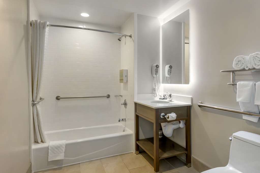 Best Western Brooklyn Coney Island Inn - photo 30