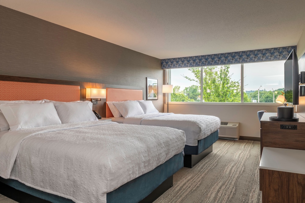 Hampton Inn by Hilton Manchester - photo 17