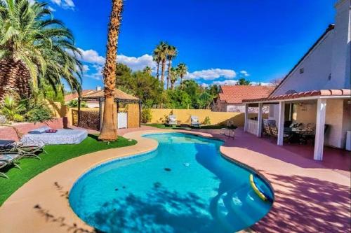 Pet Friendly Rancher with Pool SW Las Vegas