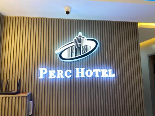 Perc Hotel — hotel in Pinamungahan
