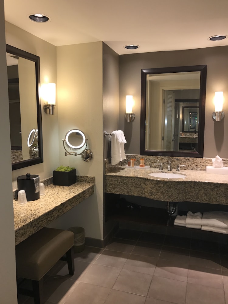 Horseshoe Lake Charles A Caesars Rewards Destination - photo 10