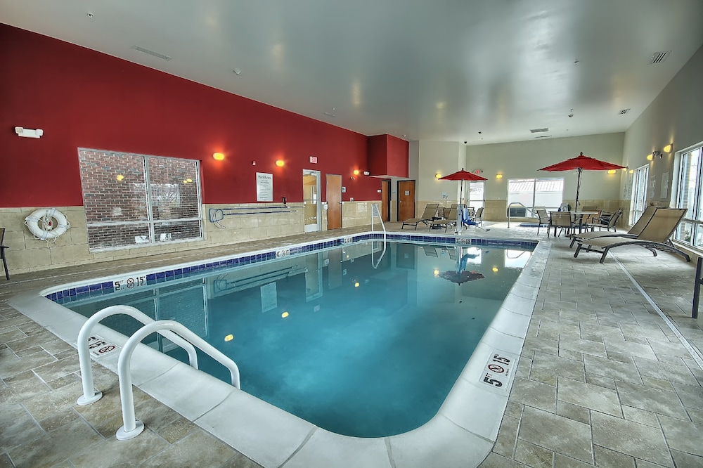 Holiday Inn Express & Suites New Martinsville by IHG - photo 30