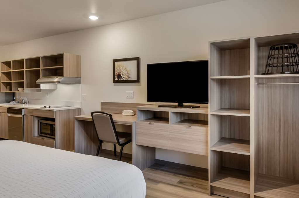 WoodSpring Suites Tacoma Lakewood - photo 13