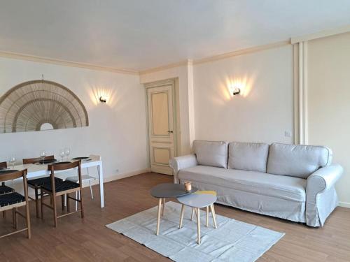T3 En Hyper Centre Metro a 2 Pas - carbon neutral hotel in Tourcoing