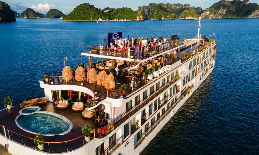 Indochine Premium Halong Bay — 5-Star Luxury Hotel in Ha Long, Vietnam