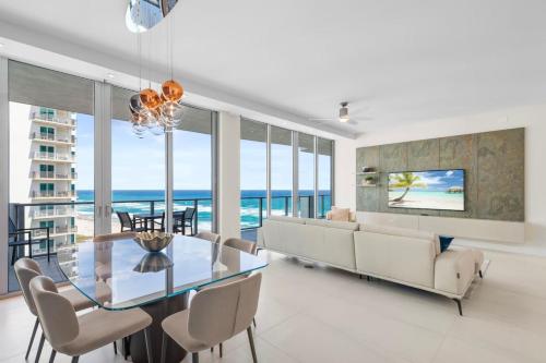 Luxe 2BR 2.5BA Ocean View Condo in Amrit Resort — hotel in Riviera Beach