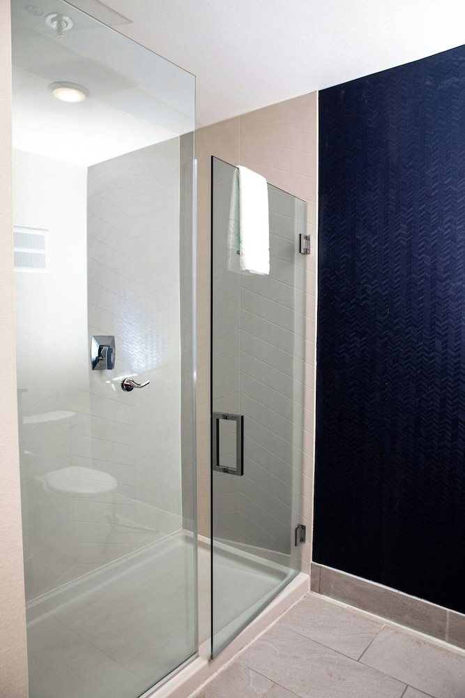 Fairfield Inn & Suites by Marriott Richmond Airport - photo 10