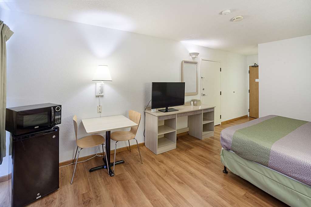 Motel 6 Binghamton NY - photo 8