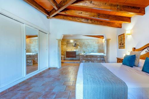 Can Talaia by dracmallorca — 4-Star Luxury Hotel in Santanyi, Spain