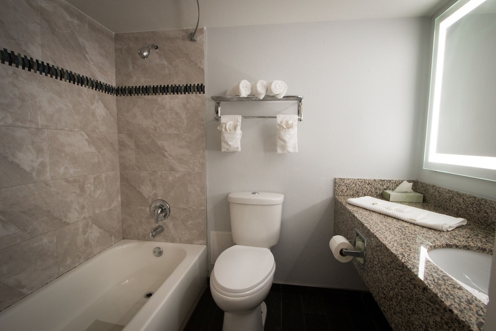 Envi Boutique Hotel Henderson Evansville South - photo 73