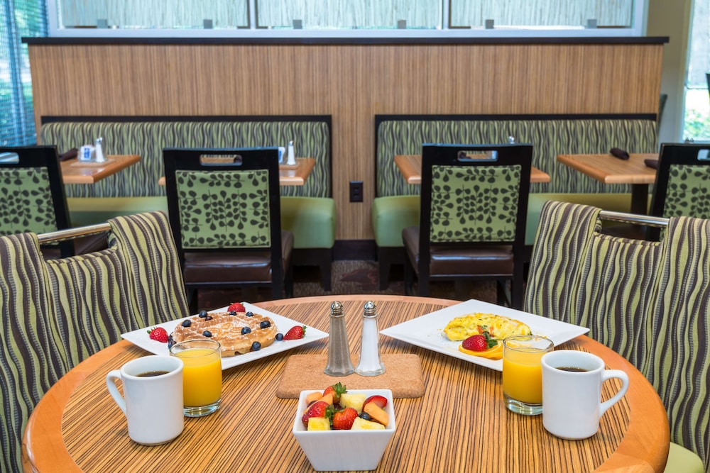 Hilton Garden Inn Atlanta North Alpharetta - photo 34