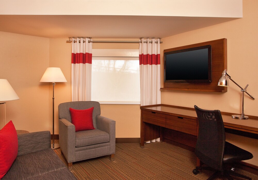 Four Points by Sheraton Newark Christiana Wilmington - photo 3