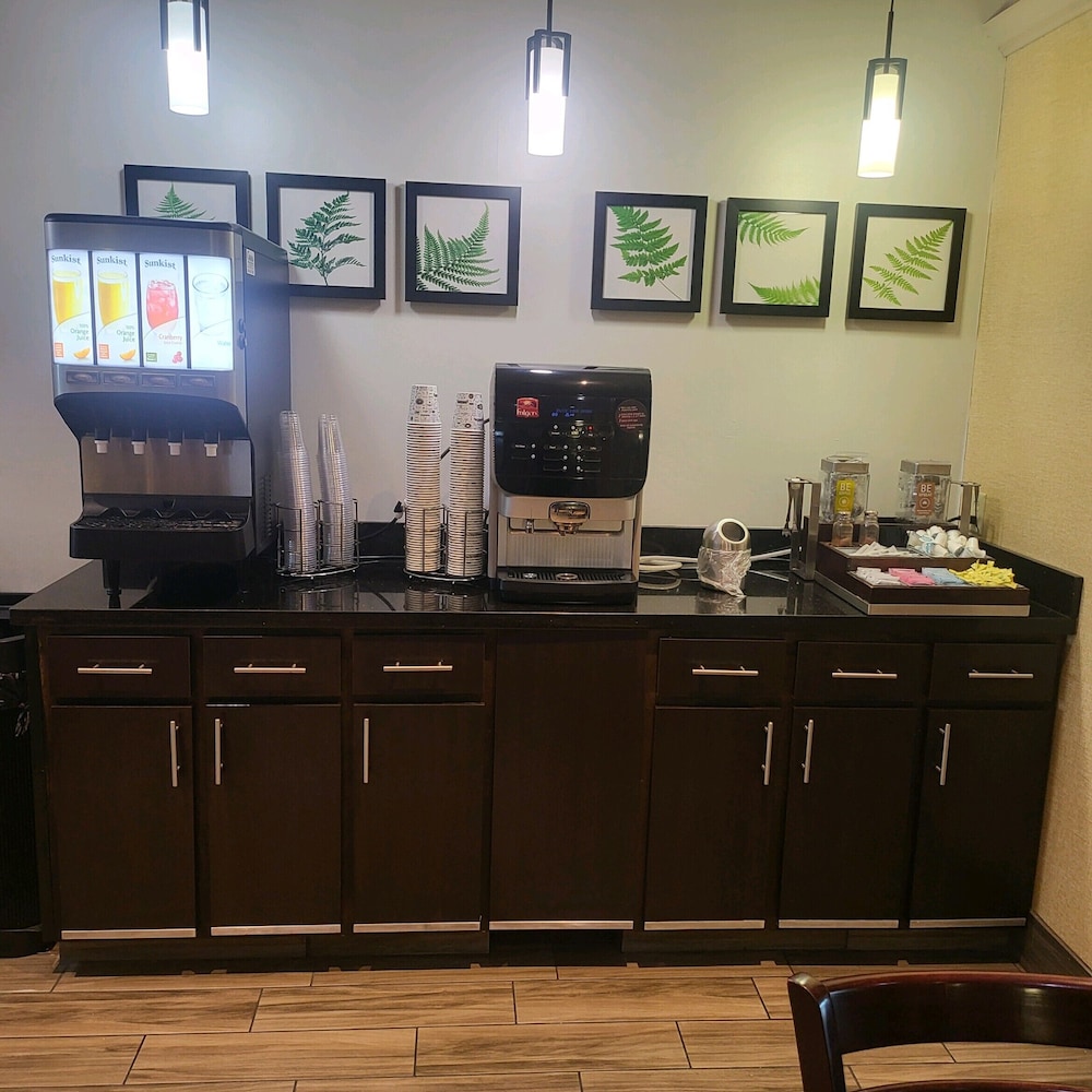 Spark by Hilton Fort Stockton - photo 70