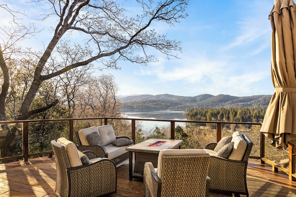 Alpen Adventures Stunning Sunset Views in Lake Arrowhead, United States