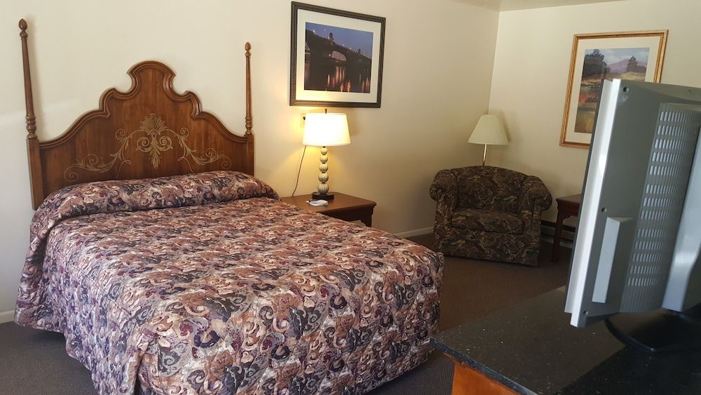 Amber Inn Motel - photo 4