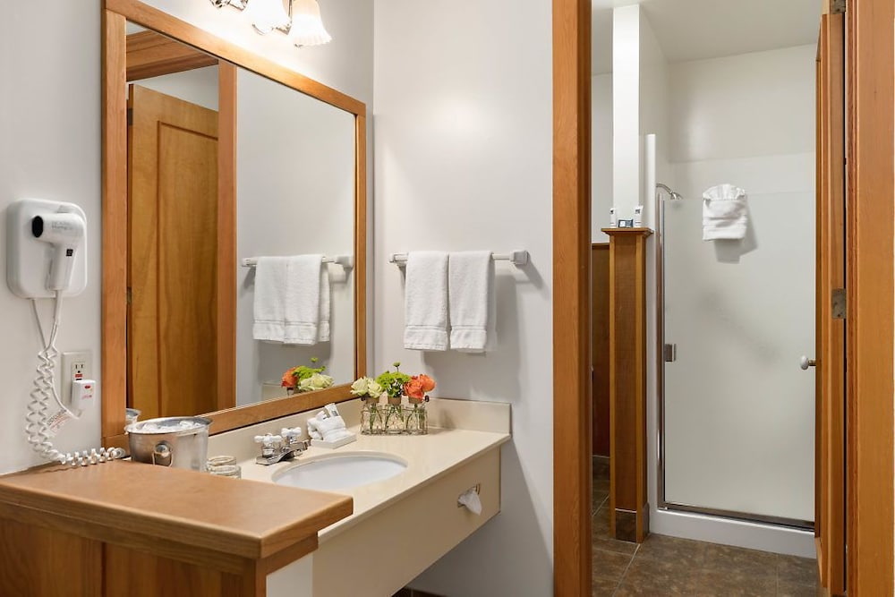 The La Conner Inn - photo 32