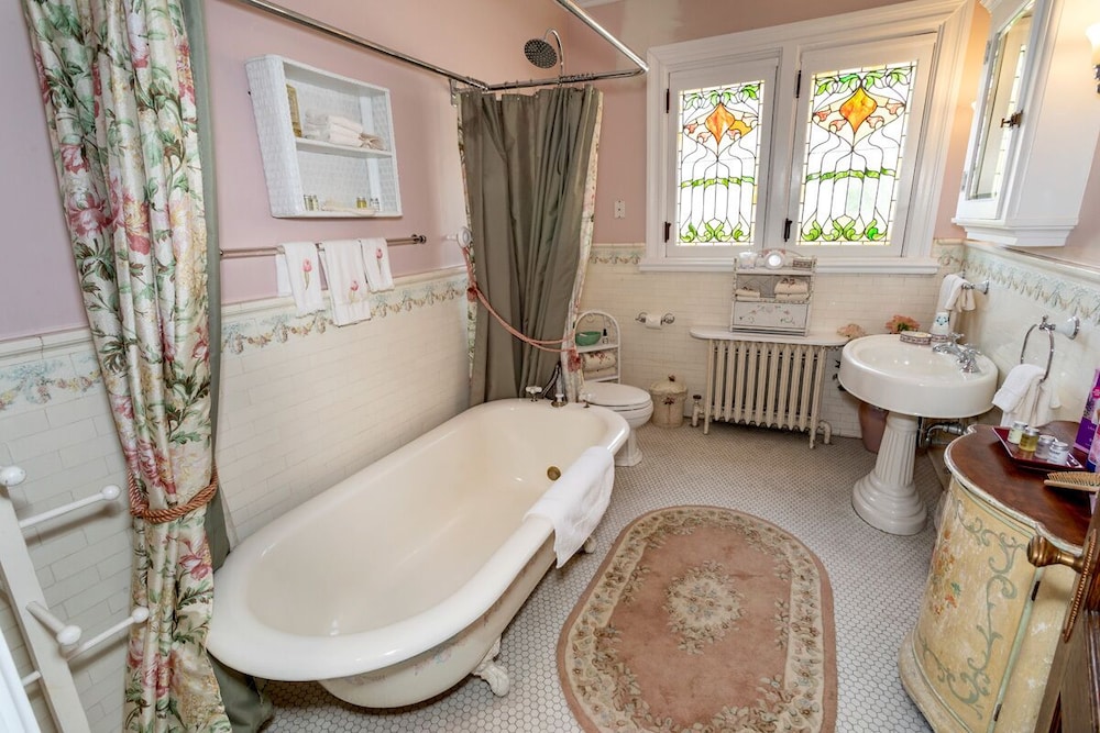 South Broadway Manor - photo 131