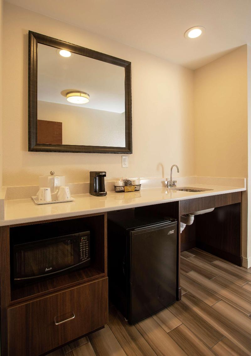 Hampton Inn Mesa Verde Cortez - photo 32