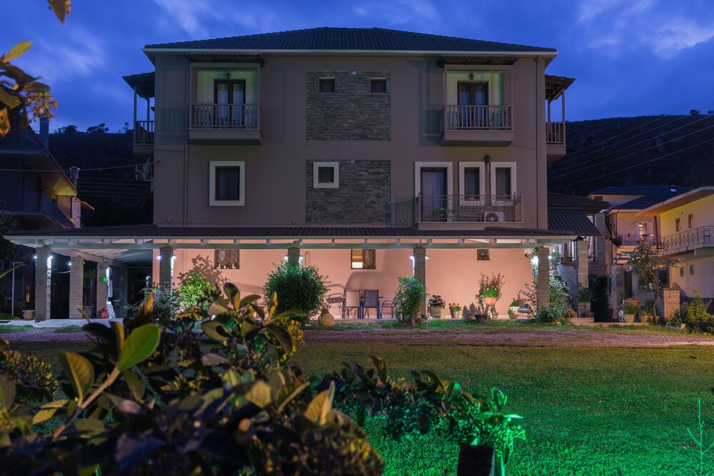 Akrolimnion Hotel in Ioannina, Greece