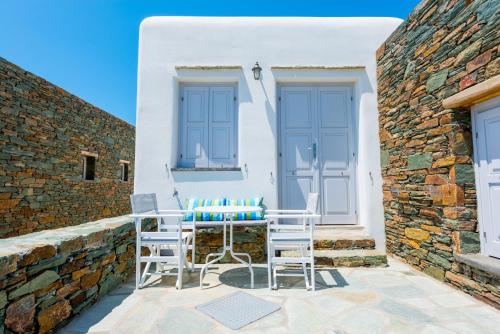 Alitanes — Folegandros — photo 2