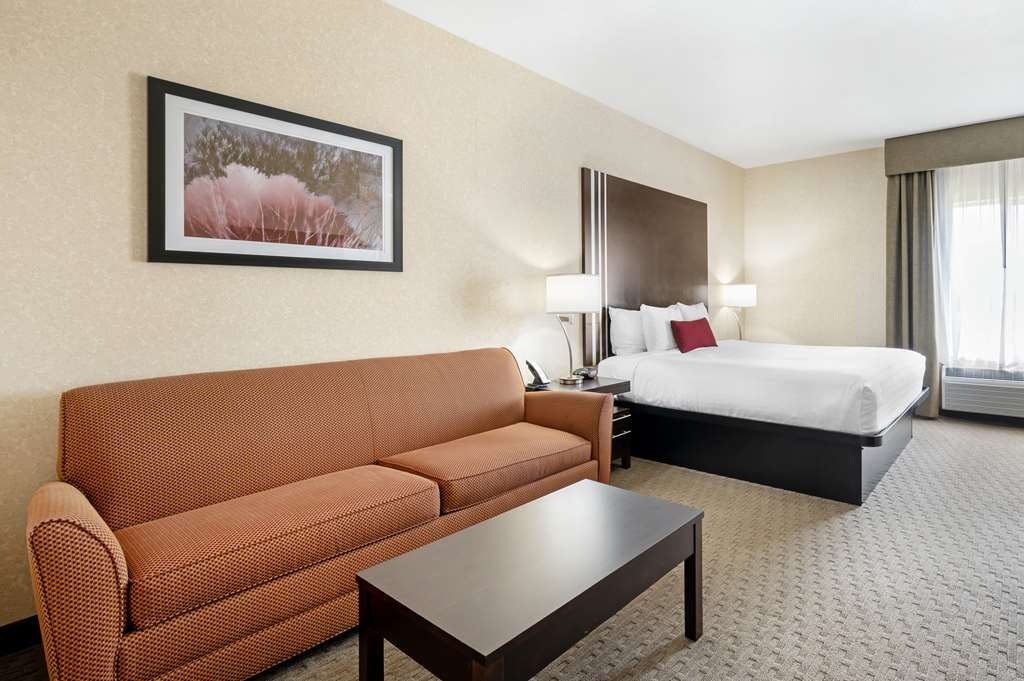 Best Western Plus Howe Inn - photo 17
