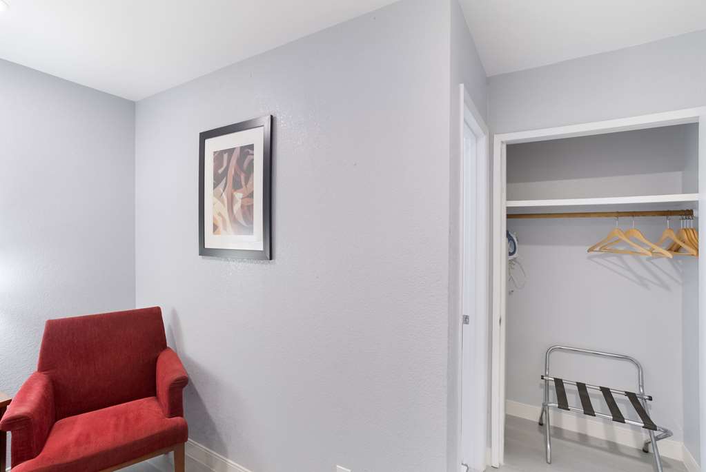 Quality Inn Redding near I 5 - photo 16