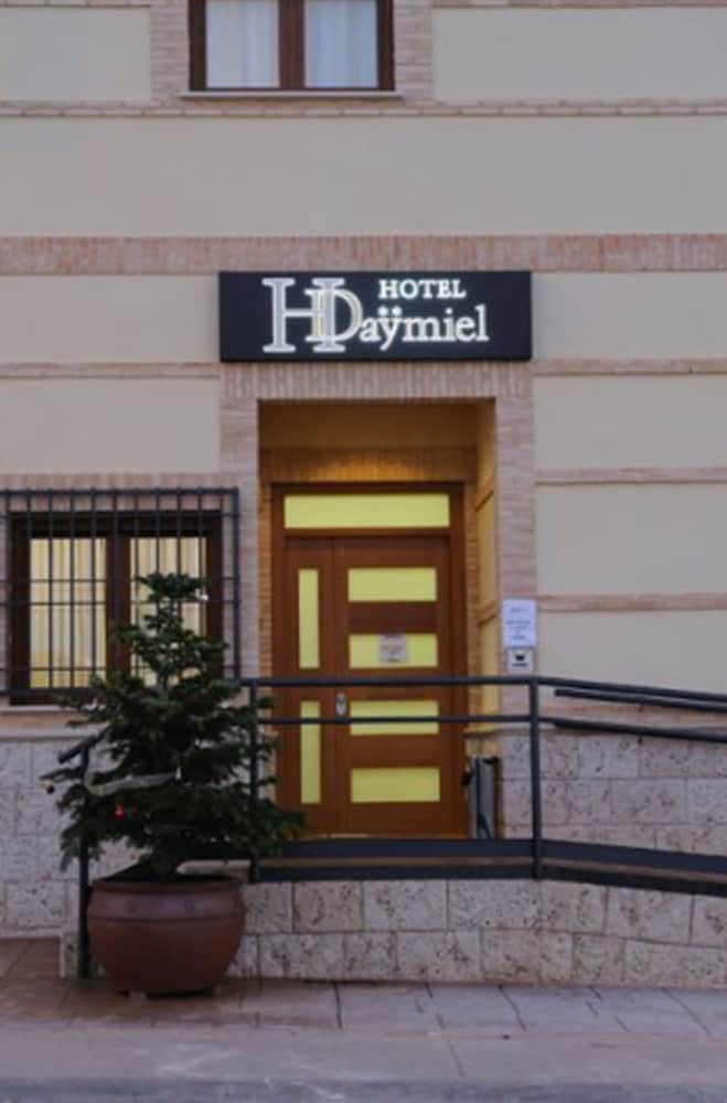 Hotel Daymiel — Daimiel